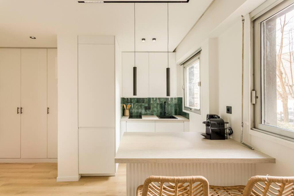 Luxurious 3 Min Walk From Eiffel Tower Apartment Paris Bagian luar foto