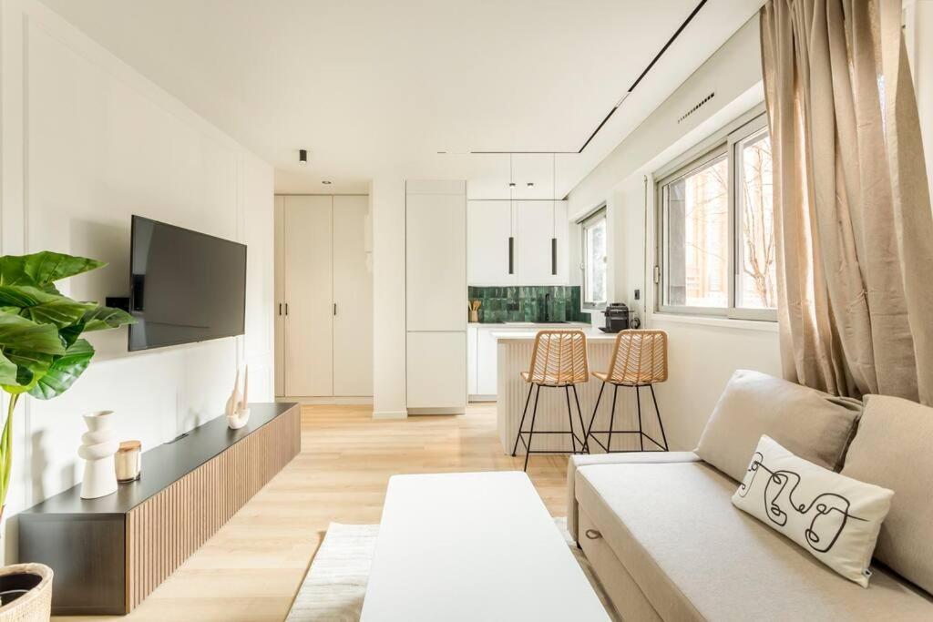 Luxurious 3 Min Walk From Eiffel Tower Apartment Paris Bagian luar foto